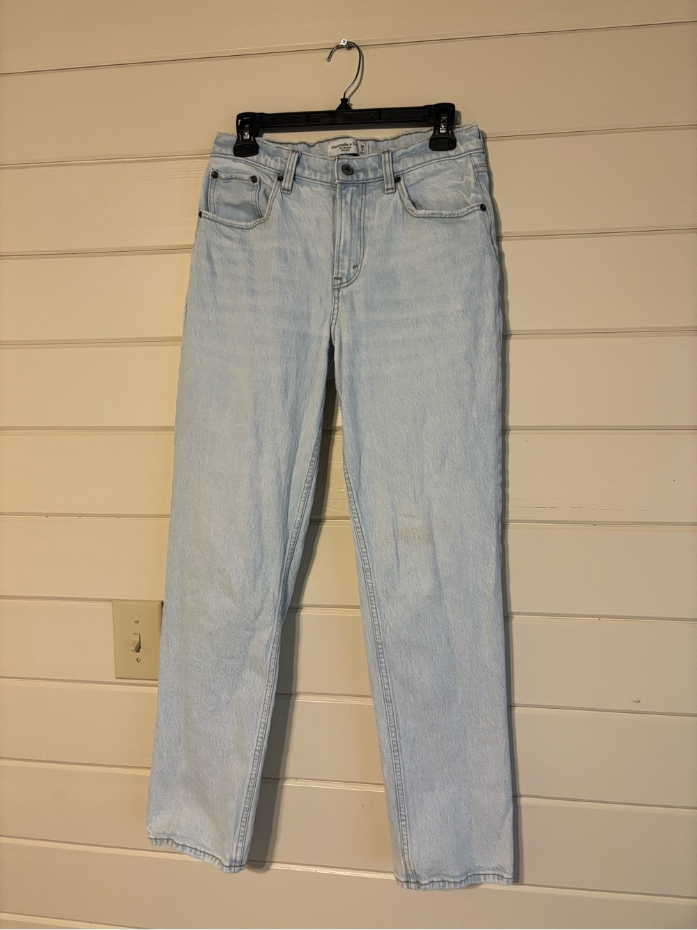 Abercrombie Light Wash Women's Straight-Leg Jeans